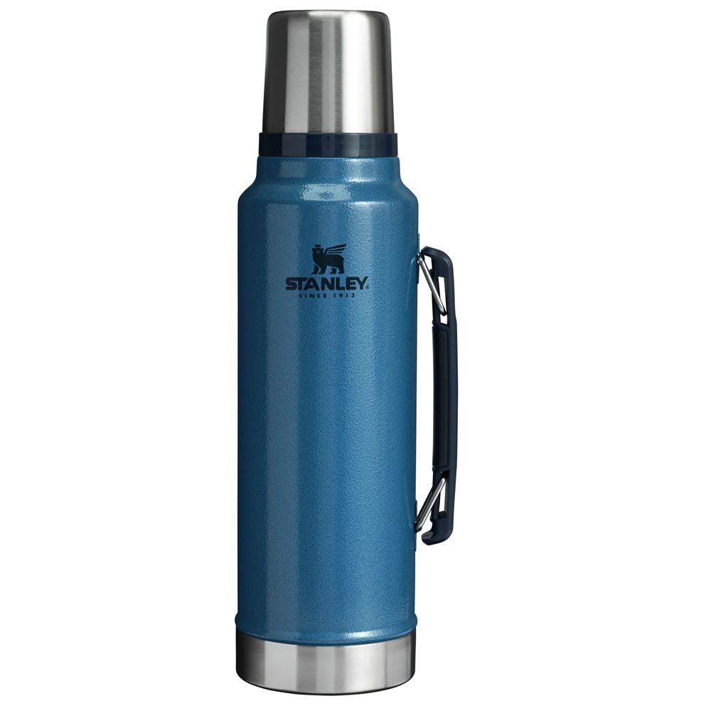 Stanley Stanley The Legendary Classic Bottle 1,4L 10-11347-120 drinkflessen en thermosflessen Stanley The Legendary Classic Bottle 1,4L Hammertone Lake 10-11347-120 drinkflessen en thermosflessen online bestellen bij Kathmandu Outdoor & Travel