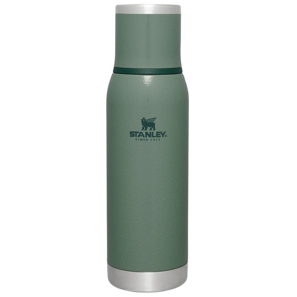 Stanley Stanley The Adventure To-Go Bottle 0,75L 10-10818-052 drinkflessen en thermosflessen Stanley The Adventure To-Go Bottle 0,75L Hammertone Green 10-10818-052 drinkflessen en thermosflessen online bestellen bij Kathmandu Outdoor & Travel