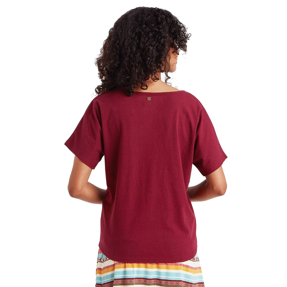 Sherpa Adventure Gear Jutna V-Neck Tee Women's Wine SW21051-515 shirts en tops online bestellen bij Kathmandu Outdoor & Travel