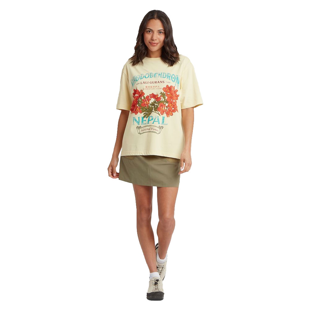 Sherpa Adventure Gear Tarcho Rhododendron Tee Women's Butter SW21053-210 shirts en tops online bestellen bij Kathmandu Outdoor & Travel