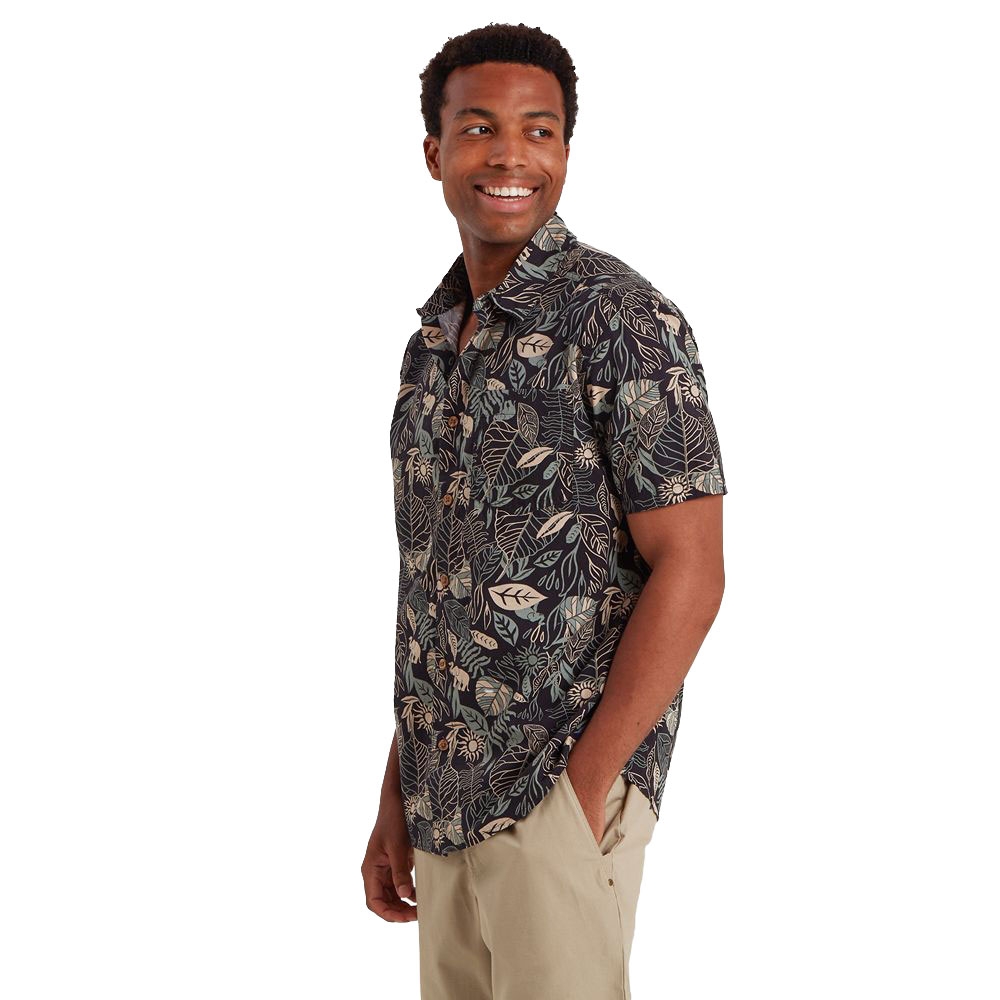 Sherpa Adventure Gear Balun SS Shirt Black Tropical SM11078-137 shirts en tops online bestellen bij Kathmandu Outdoor & Travel