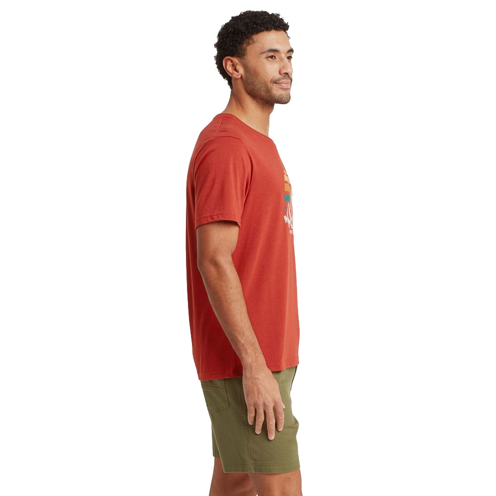 Sherpa Adventure Gear Bali Retro Sunset Tee Rust SM11065-444 shirts en tops online bestellen bij Kathmandu Outdoor & Travel