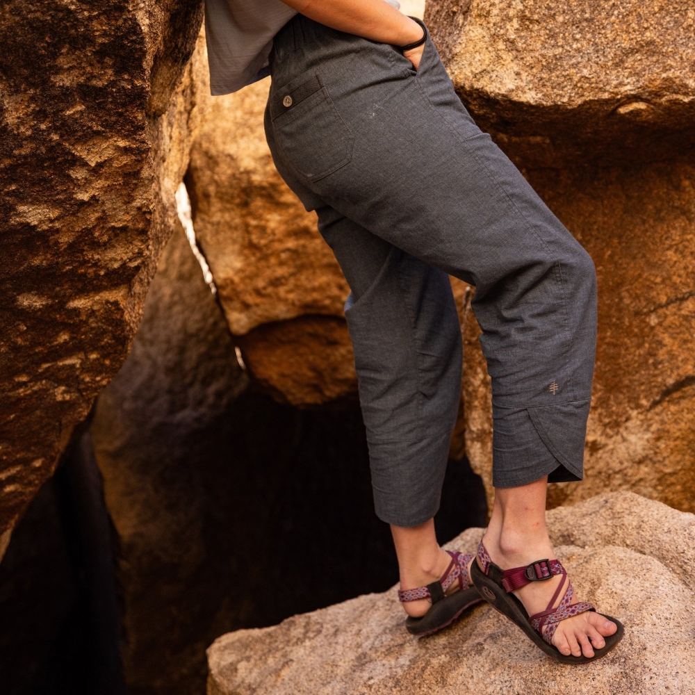 Royal Robbins Hempline Capri Women's Orion Blue Y624004-551 broeken online bestellen bij Kathmandu Outdoor & Travel