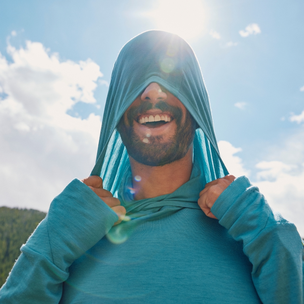 Smartwool Merino Sun Hoodie Active Mineral Blue SW003067-Q661 shirts en tops online bestellen bij Kathmandu Outdoor & Travel