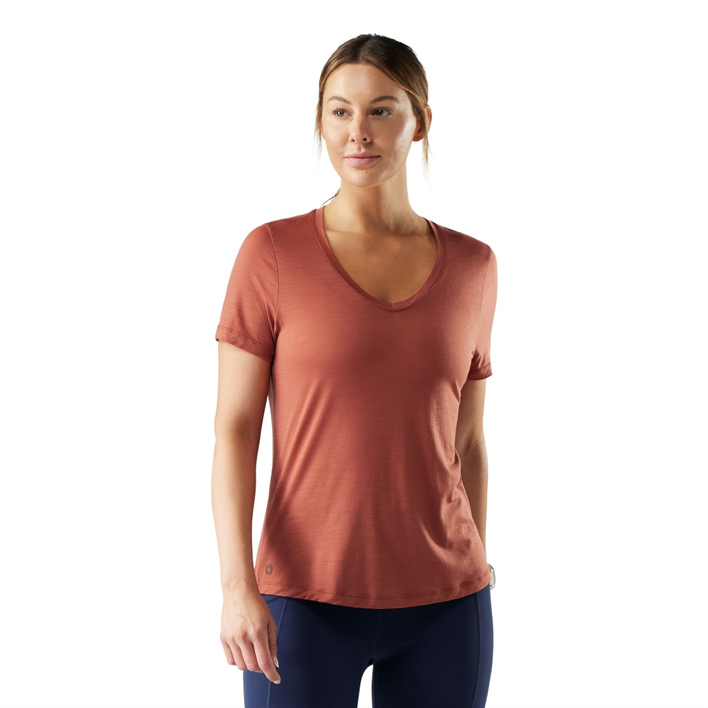 Smartwool Active Ultralite V-Neck Short Sl Active Women's Burnt Sienna SW016539-Q581 shirts en tops online bestellen bij Kathmandu Outdoor & Travel