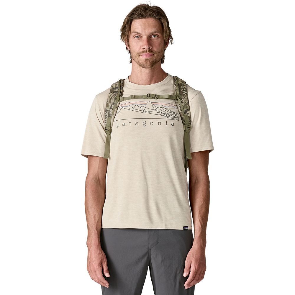 Patagonia Refugio Day Pack 26L Splashing Seas: Wing Grey 47913-SPWI dagrugzakken online bestellen bij Kathmandu Outdoor & Travel