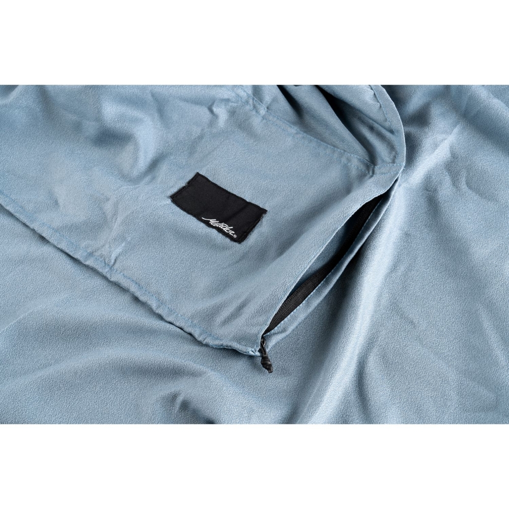 Matador Matador Matador NanoDry Packable Beach Towel MATBCHT001BL toiletartikelen Matador Matador NanoDry Packable Beach Towel Slate blue MATBCHT001BL toiletartikelen online bestellen bij Kathmandu Outdoor & Travel