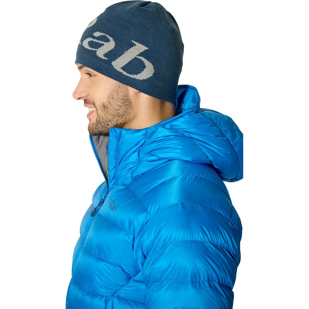 Rab Logo Beanie Tempest Blue/Light Zinc QAB-39-TLZ kleding accessoires online bestellen bij Kathmandu Outdoor & Travel