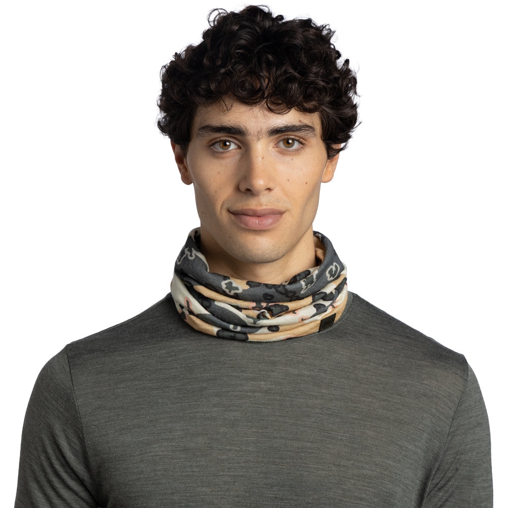 Buff Buff Merino Lightweight 137891555-555 kleding accessoires Buff Merino Lightweight Multi 137891555-555 kleding accessoires online bestellen bij Kathmandu Outdoor & Travel