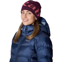 RAB Logo Beanie Mulberry/Hibiscus muts