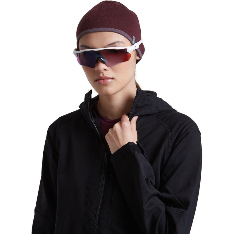 Icebreaker 201 Oasis Revers Beanie Dk Berry/Grey Plum muts